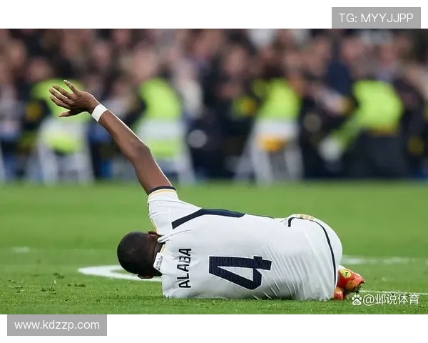 特别脏的足球明星背后的故事与争议揭示了体育界的另一面 特别脏的足球明星背后的故事与争议揭示了体育界的另一面